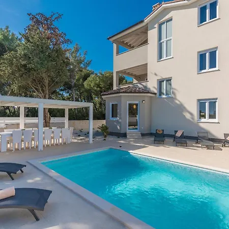 Complex Kamenjak Villa