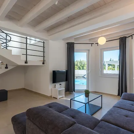 Vila Complex Kamenjak *
