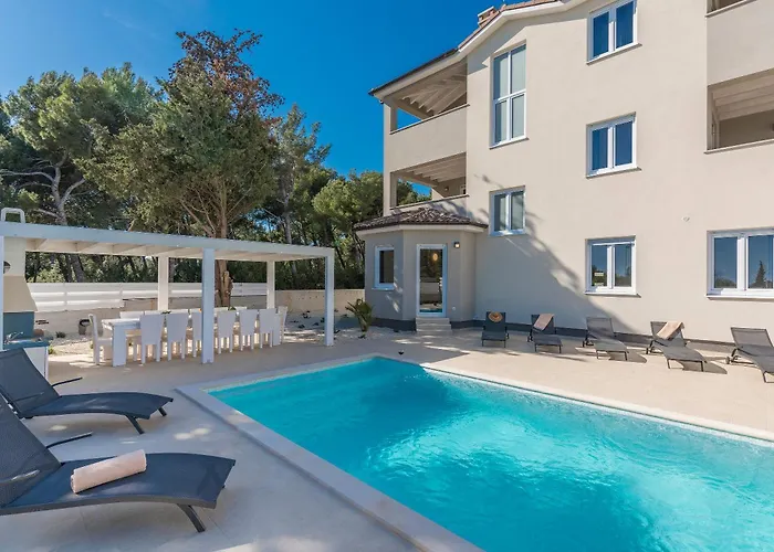 Complex Kamenjak Villa